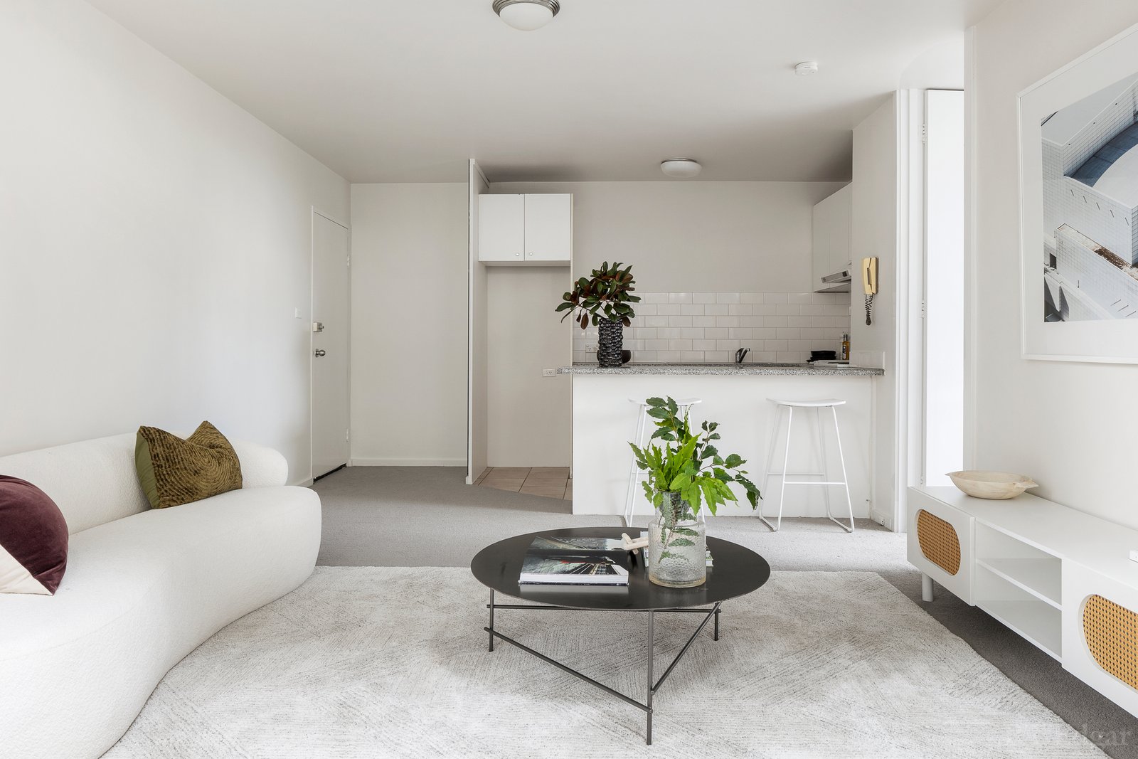 Real Estate and Property in 2/8 Pasley Street, South Yarra, VIC