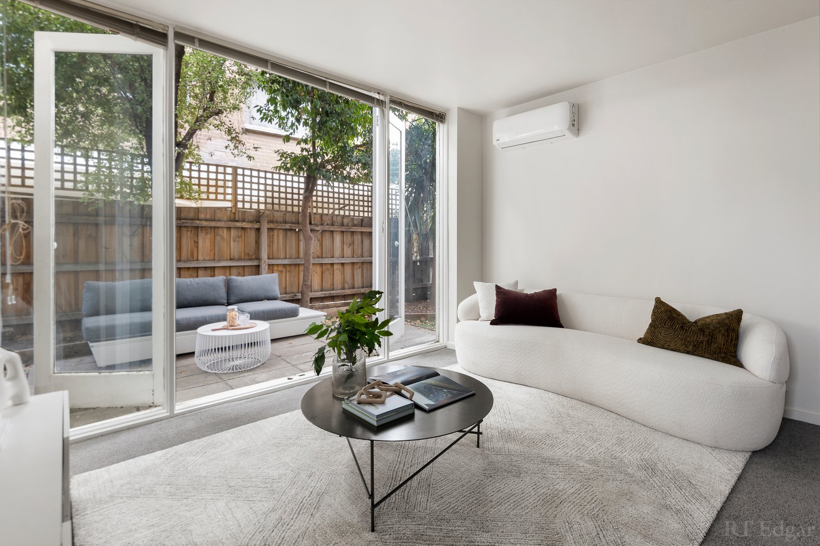 Real Estate and Property in 2/8 Pasley Street, South Yarra, VIC