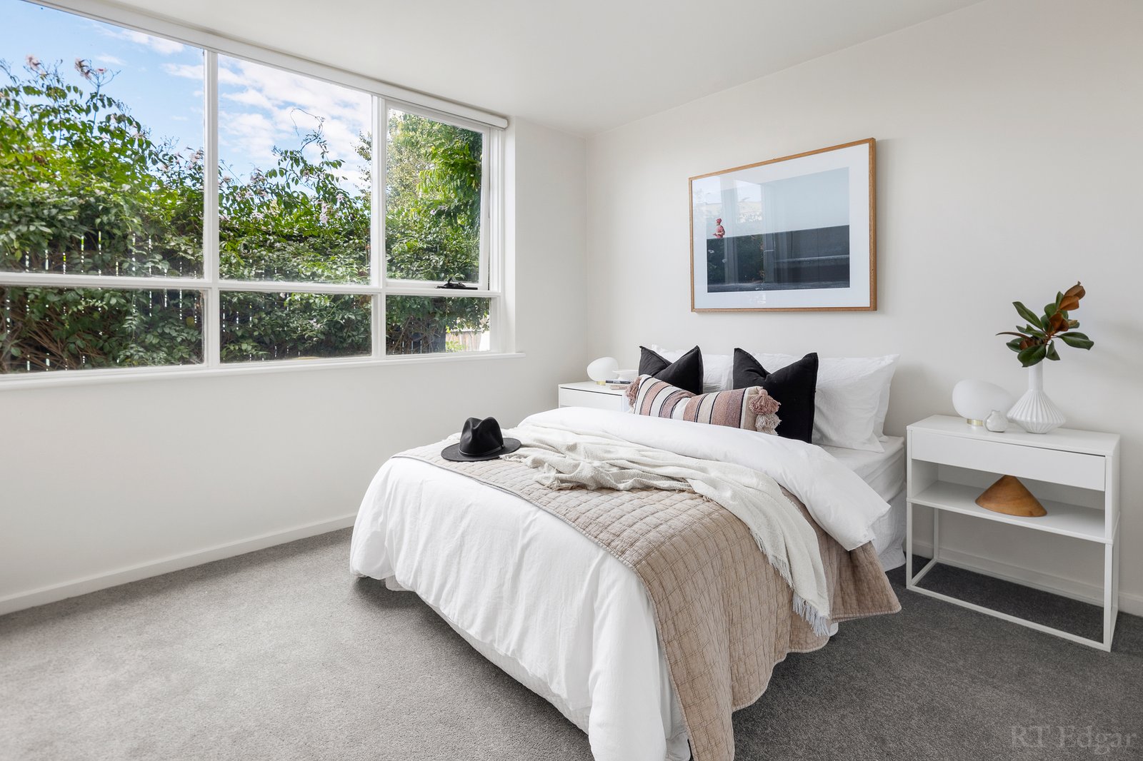 Real Estate and Property in 2/8 Pasley Street, South Yarra, VIC