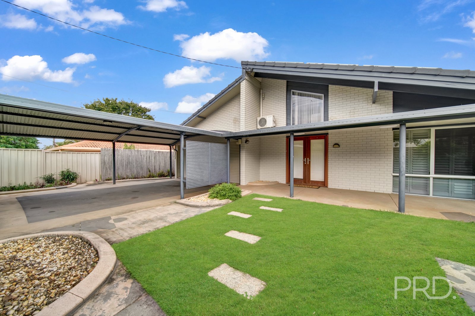 28 PEEL Street REDLAND BAY 7