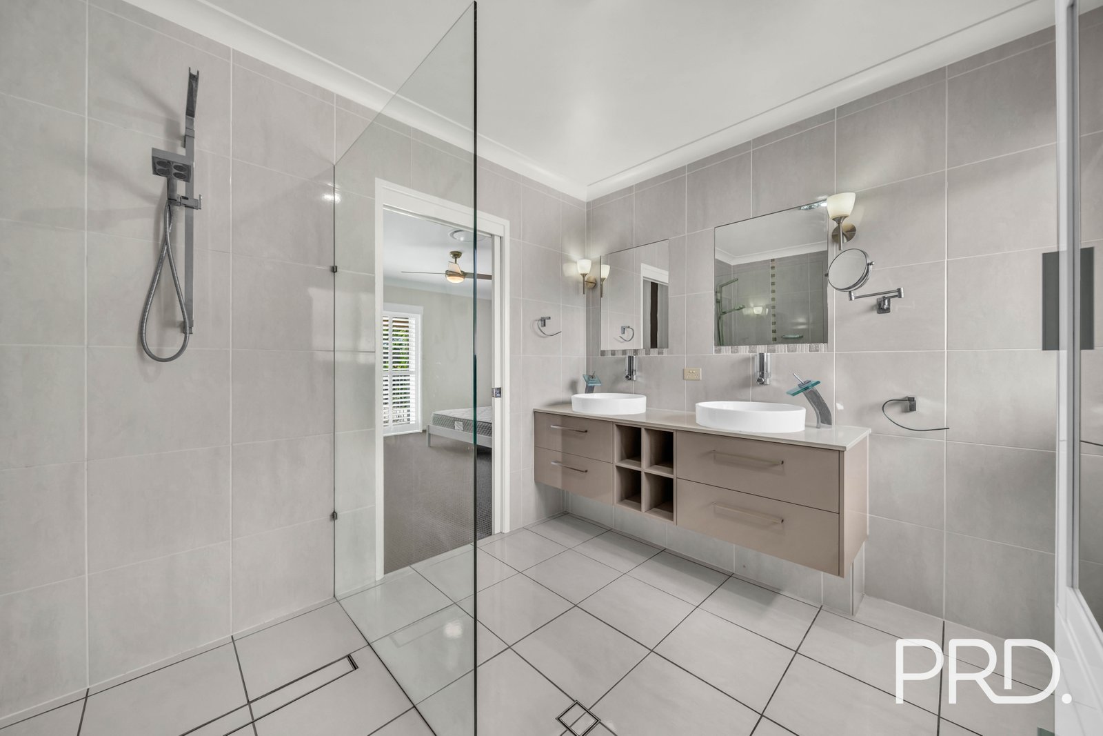 28 PEEL Street REDLAND BAY 25