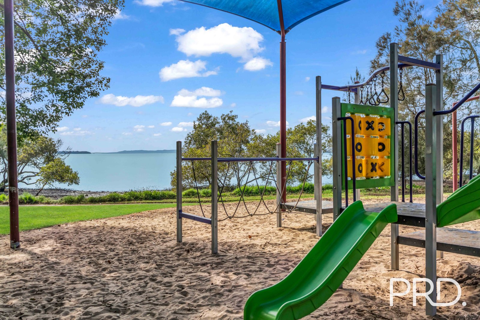 28 PEEL Street REDLAND BAY 32