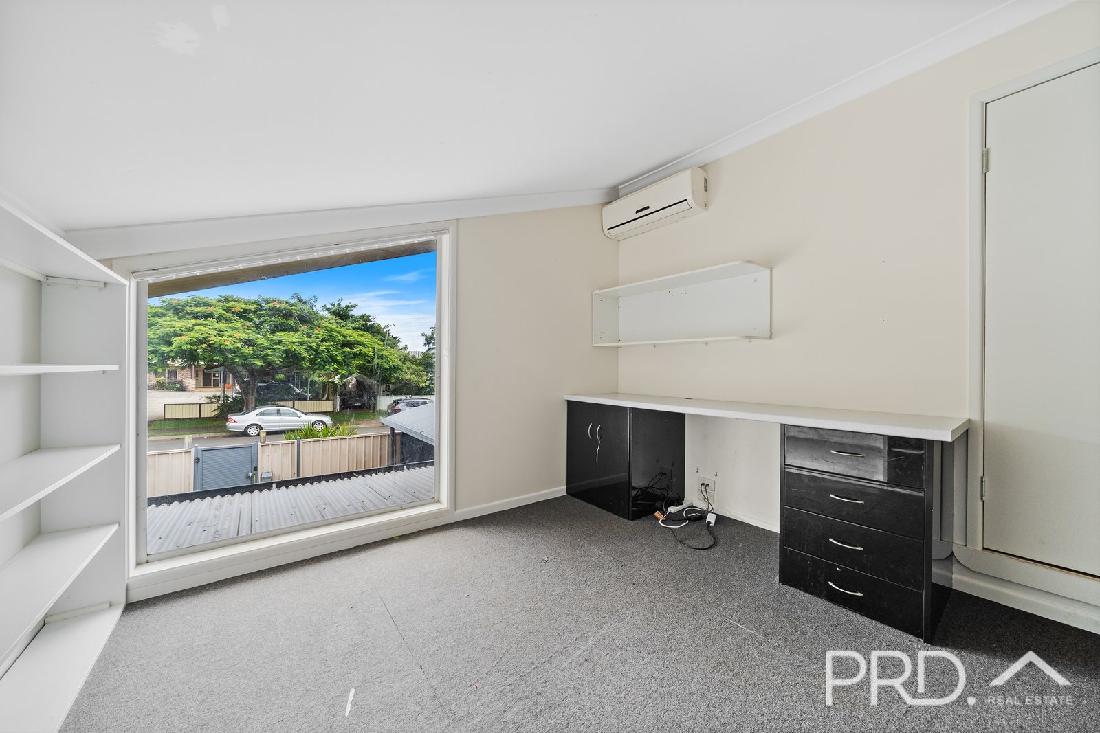 28 Peel Street REDLAND BAY 9