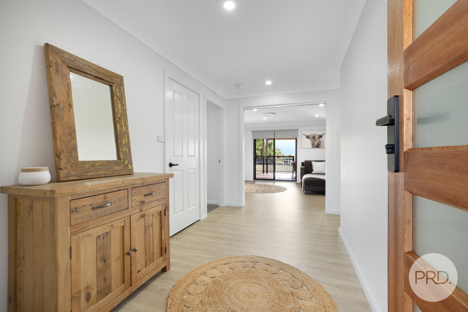 28 Peregrine Avenue TAMWORTH 3