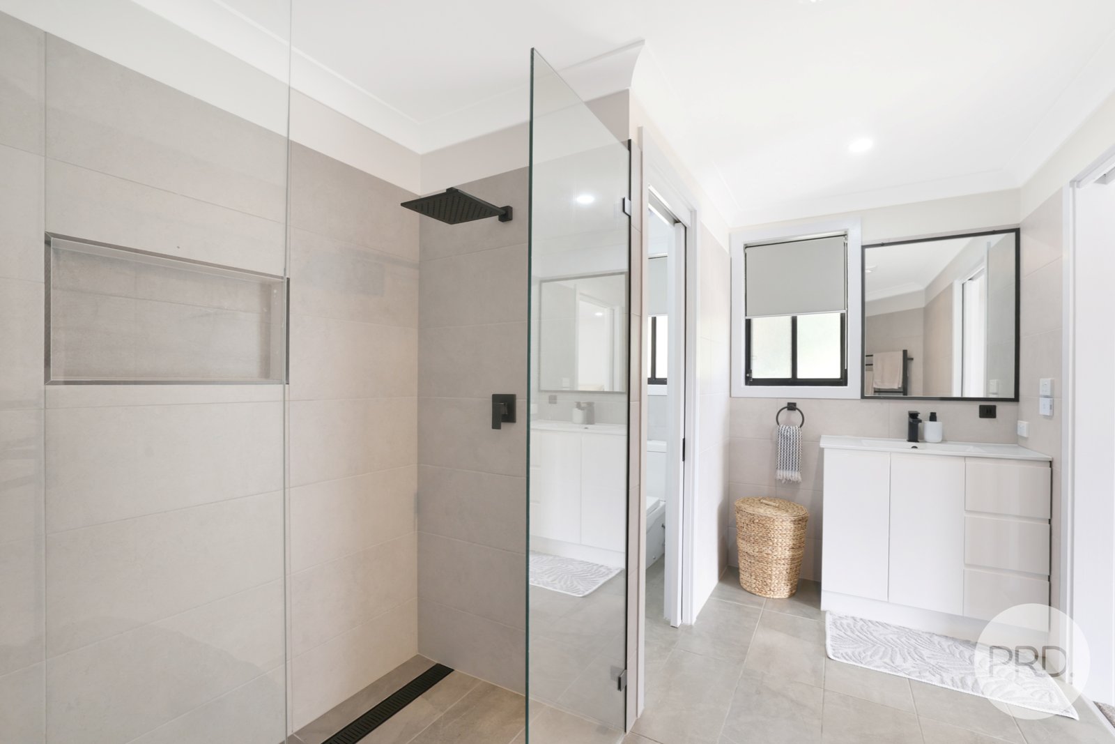 28 Peregrine Avenue TAMWORTH 5