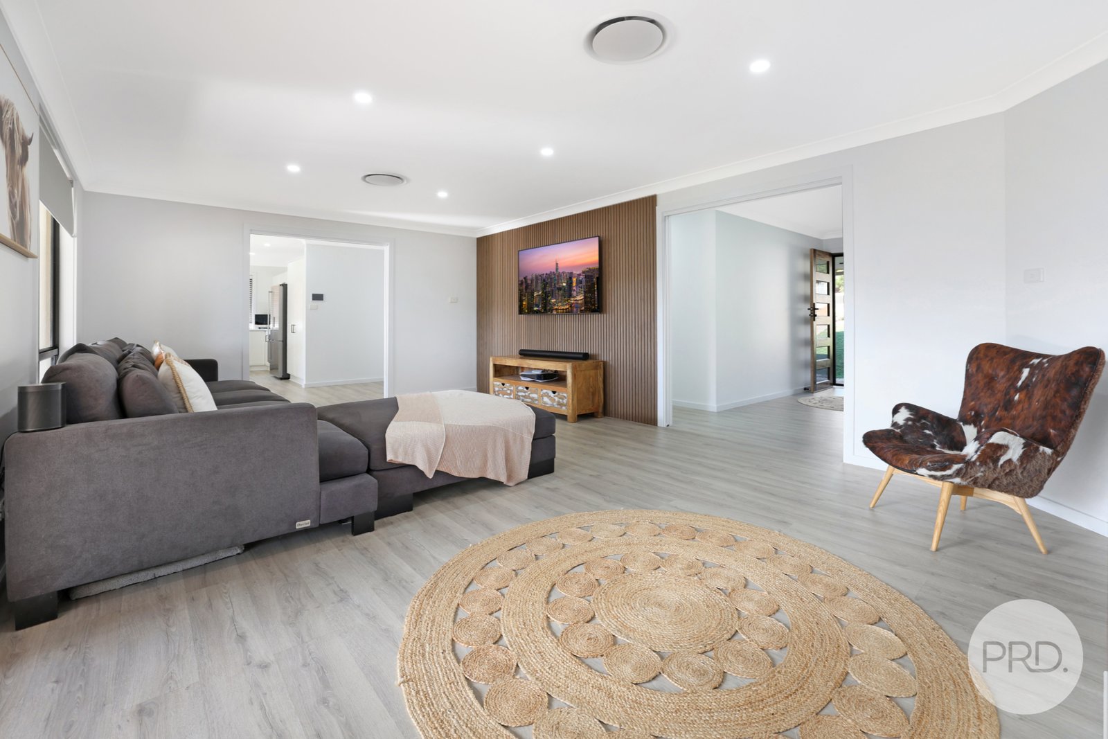 28 Peregrine Avenue TAMWORTH 10