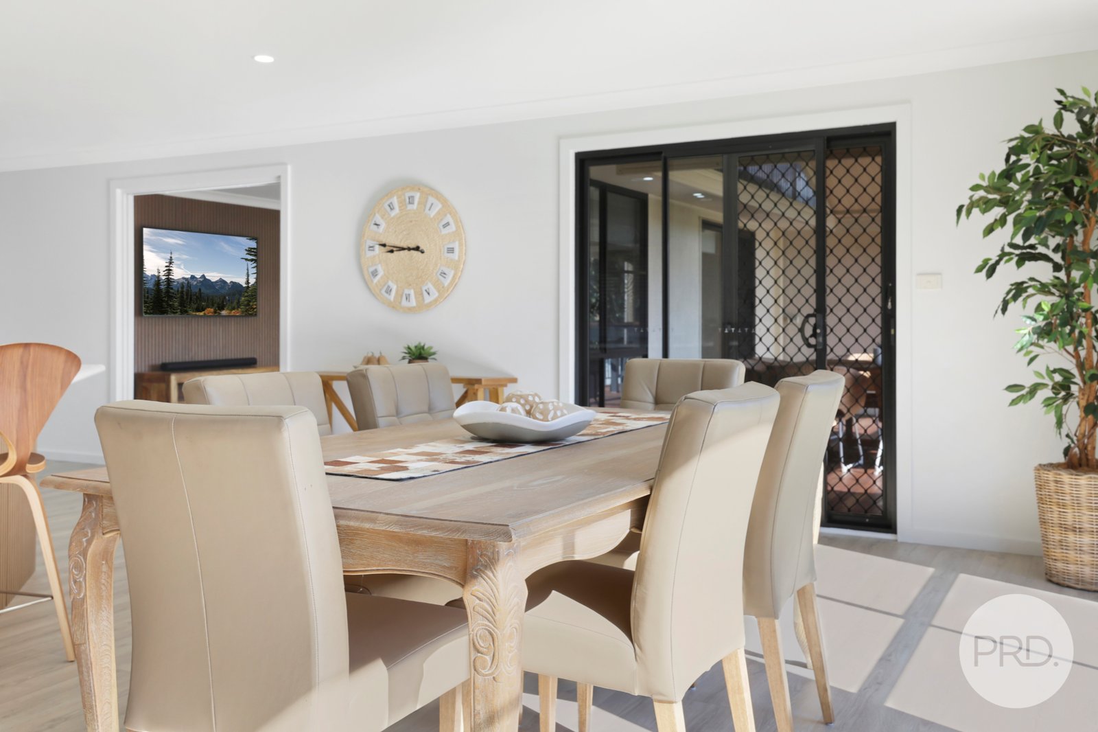 28 Peregrine Avenue TAMWORTH 15