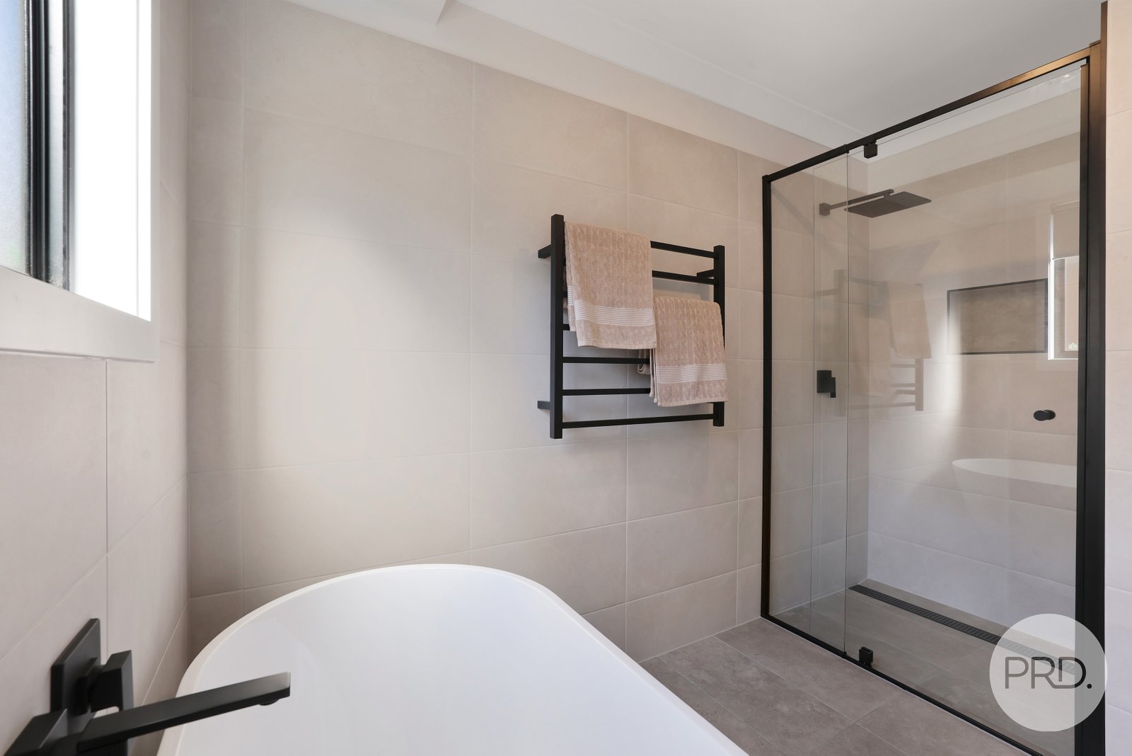 28 Peregrine Avenue TAMWORTH 24