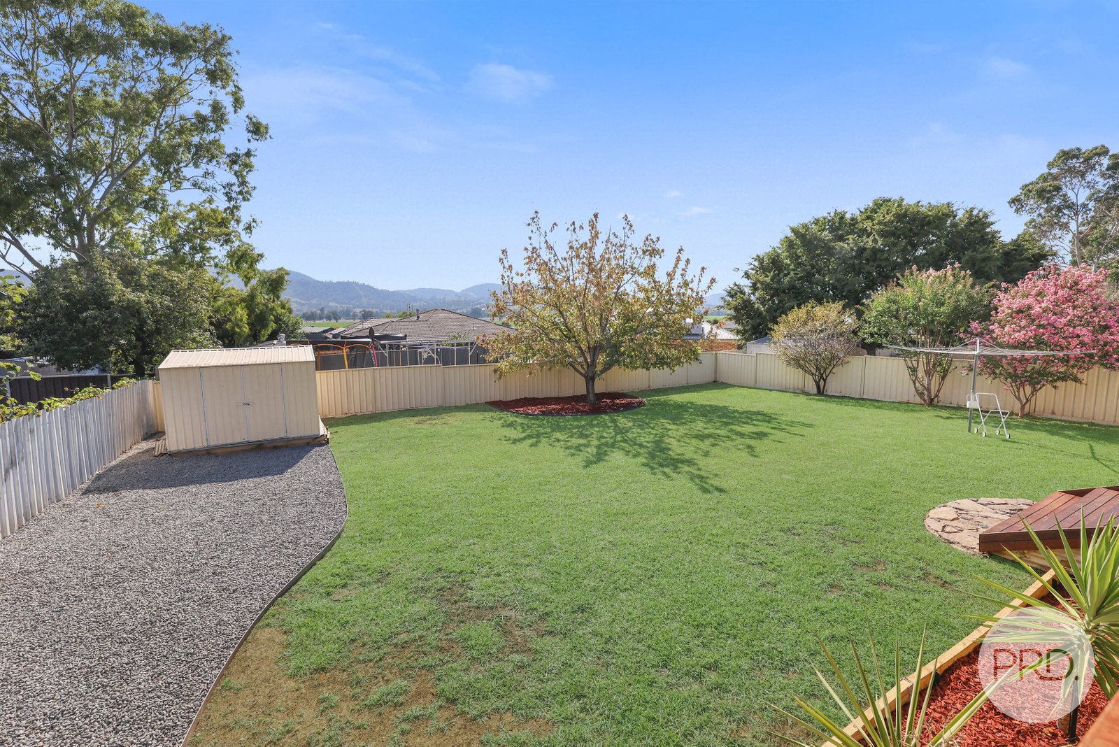 28 Peregrine Avenue TAMWORTH 35