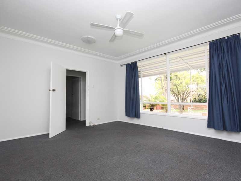 28 Poplar Street SANS SOUCI 2