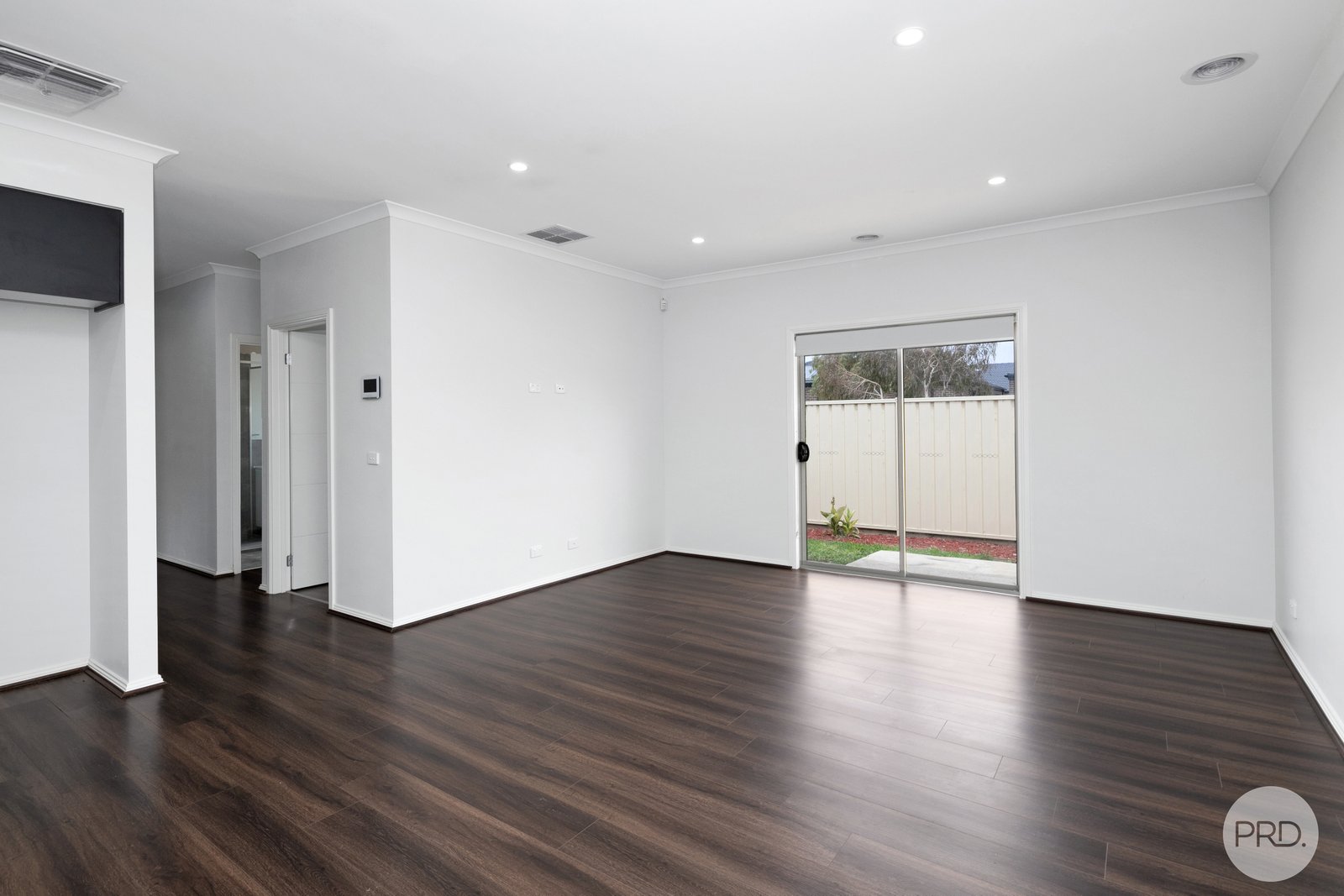 28 Presentation Boulevard WINTER VALLEY 8
