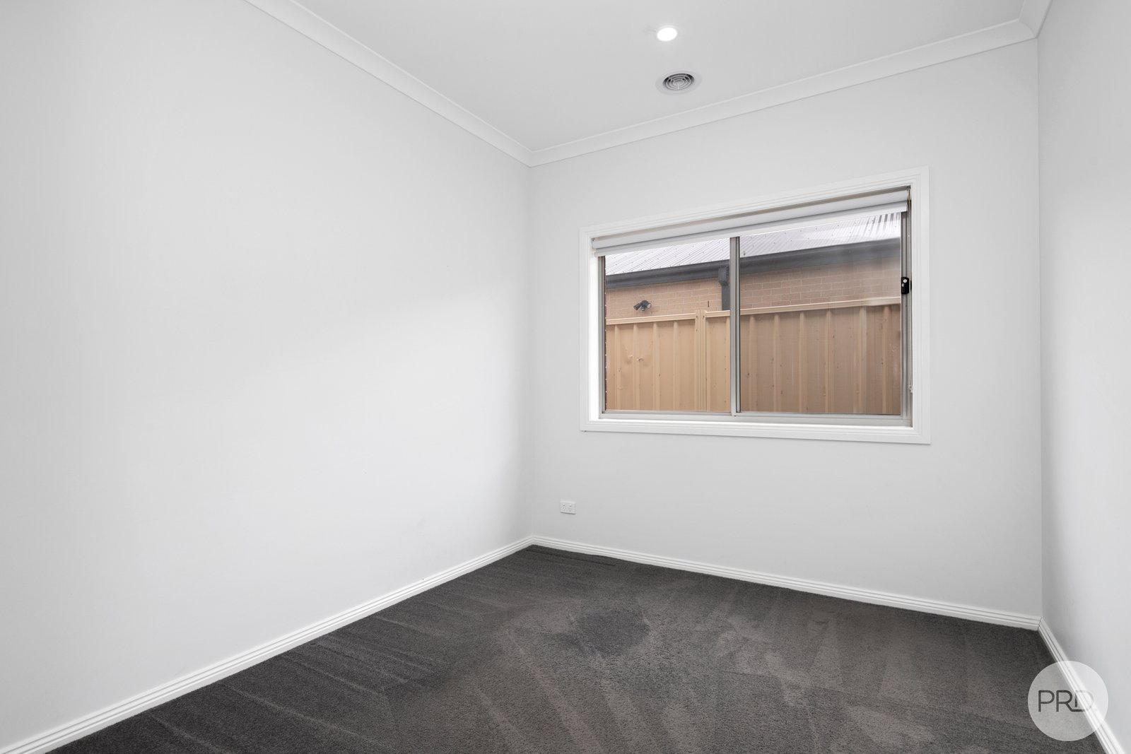 28 Presentation Boulevard WINTER VALLEY 12