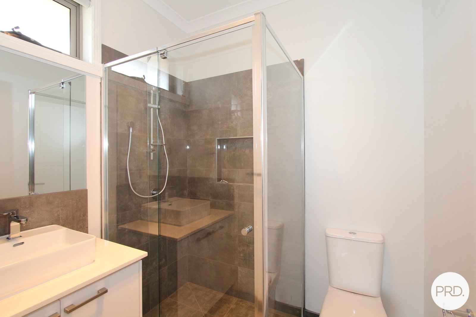 28 Presentation Boulevard WINTER VALLEY 6