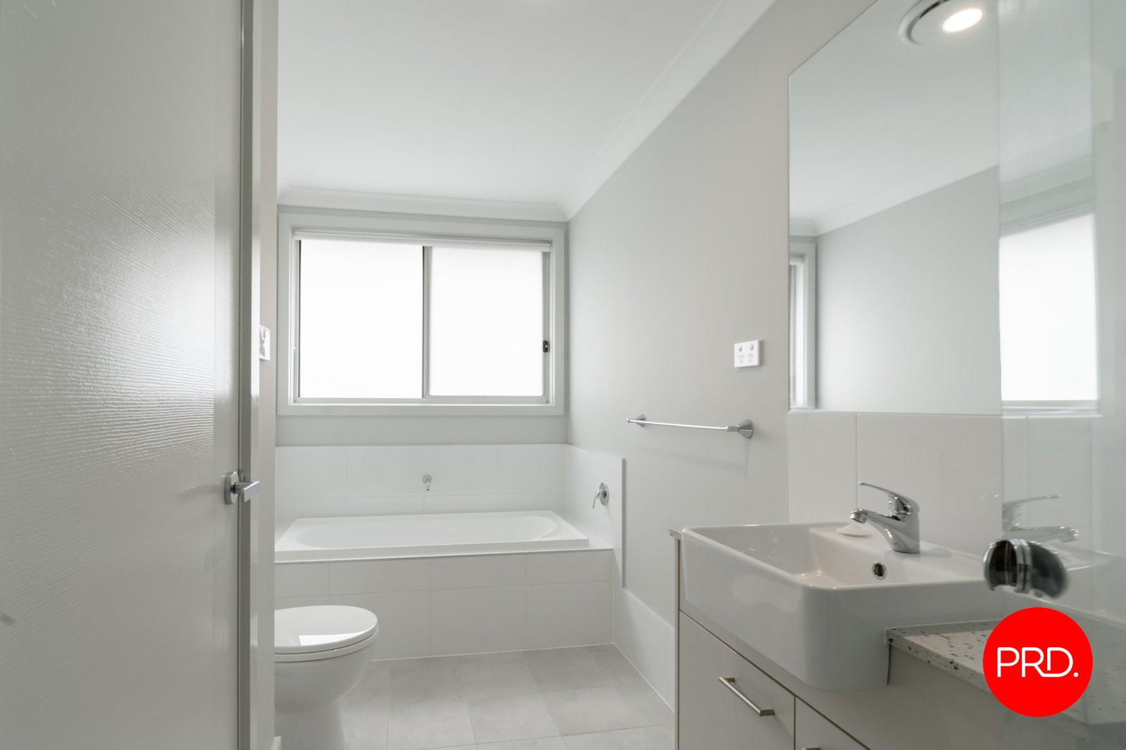 28 Ray Simpson Avenue BARDIA 11
