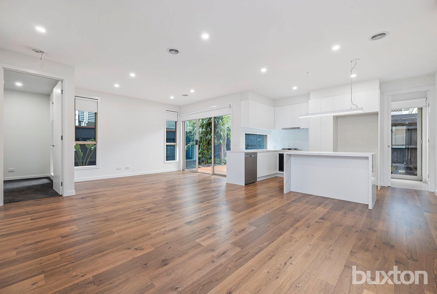 Gallery: 2/8 Rennison Street