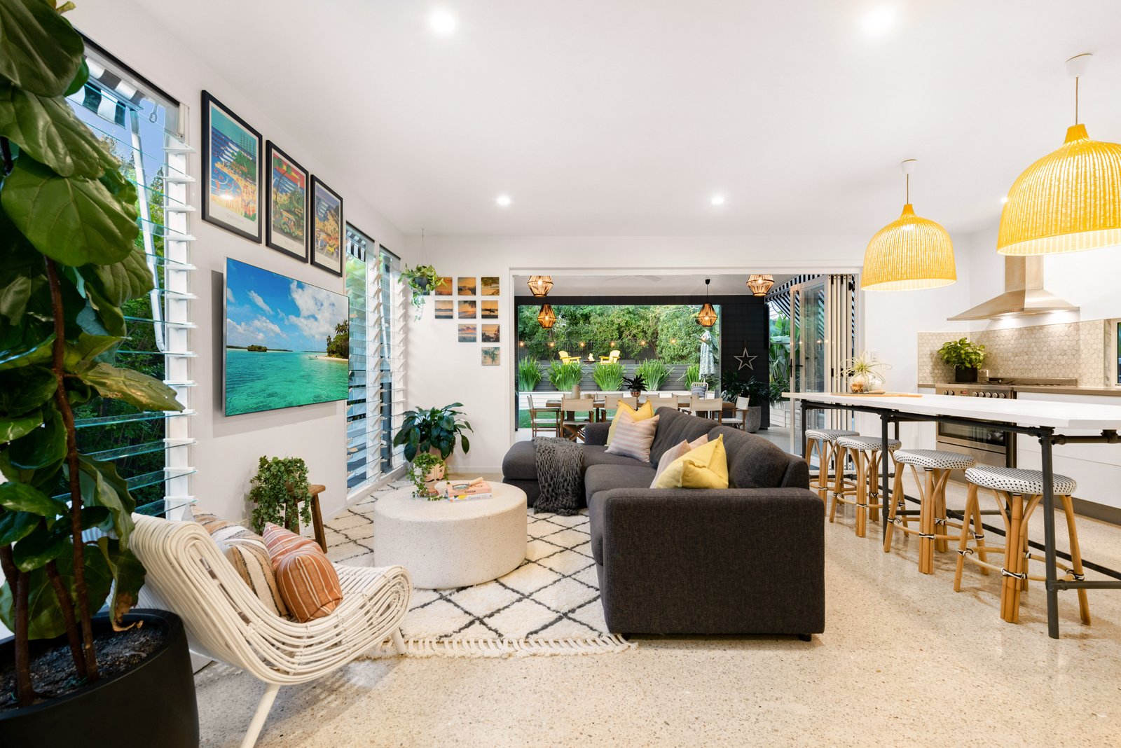 28 Rita Street, Holland Park QLD 4121 28 Rita Street, Holland Park QLD 4121