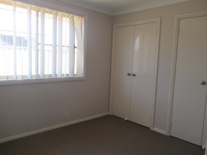 28 Rosella Drive TAMWORTH 4