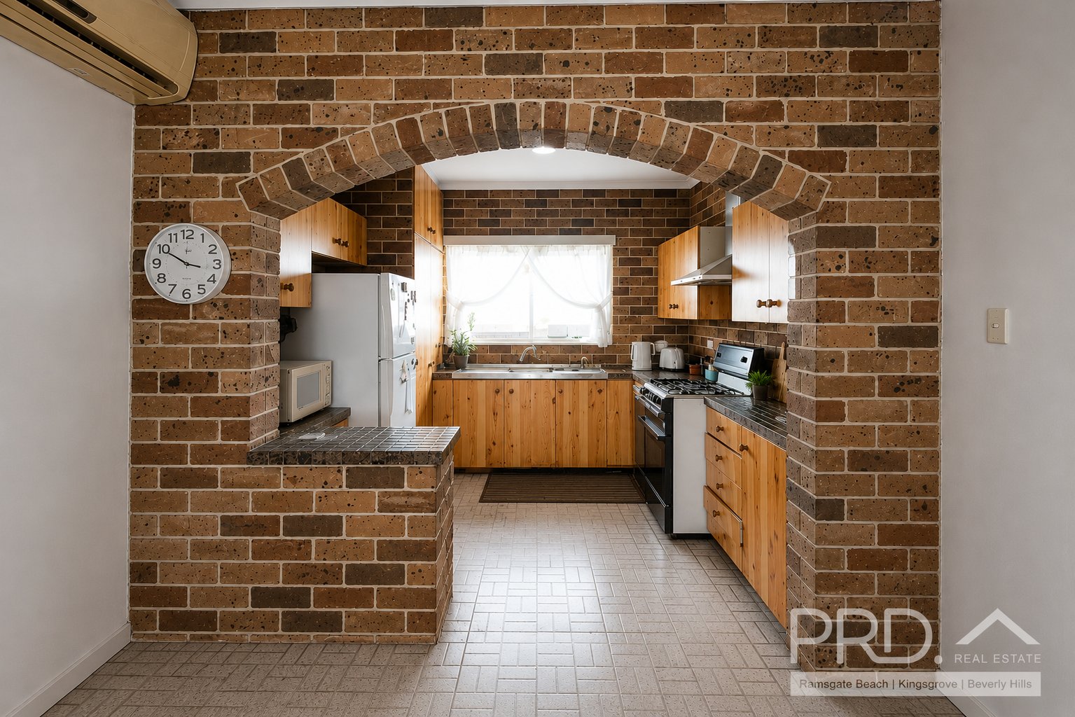 28 Sandringham Street SANS SOUCI 6
