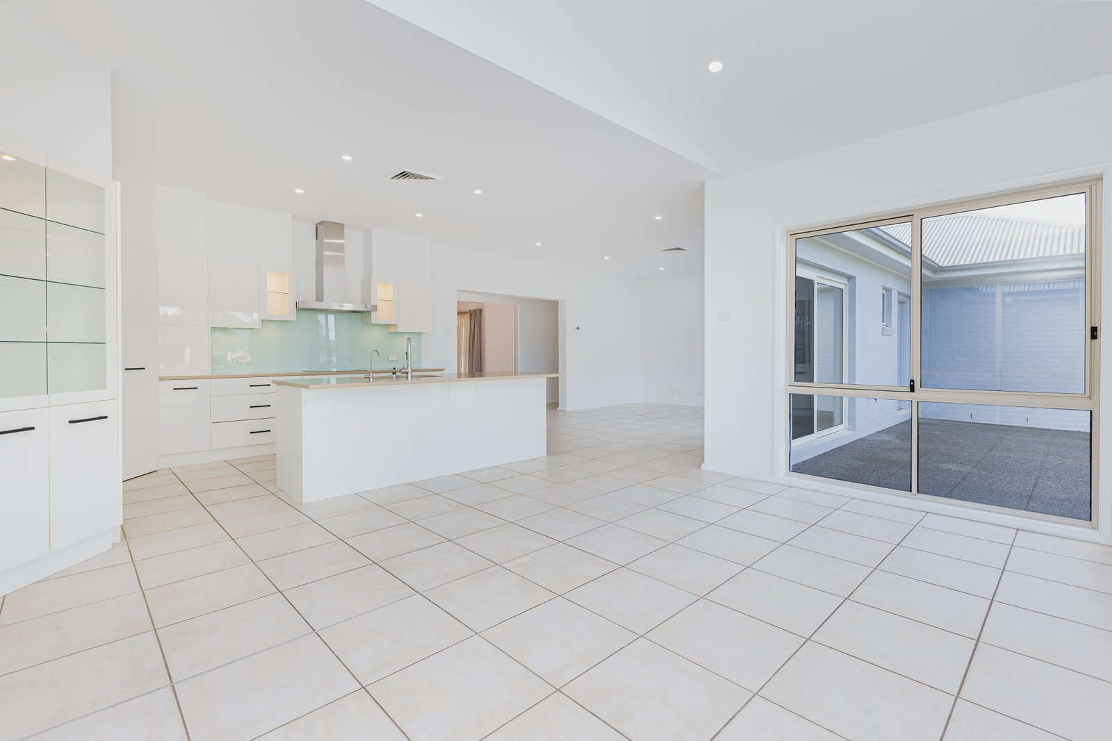28 Sandstone Drive WINDELLA 6