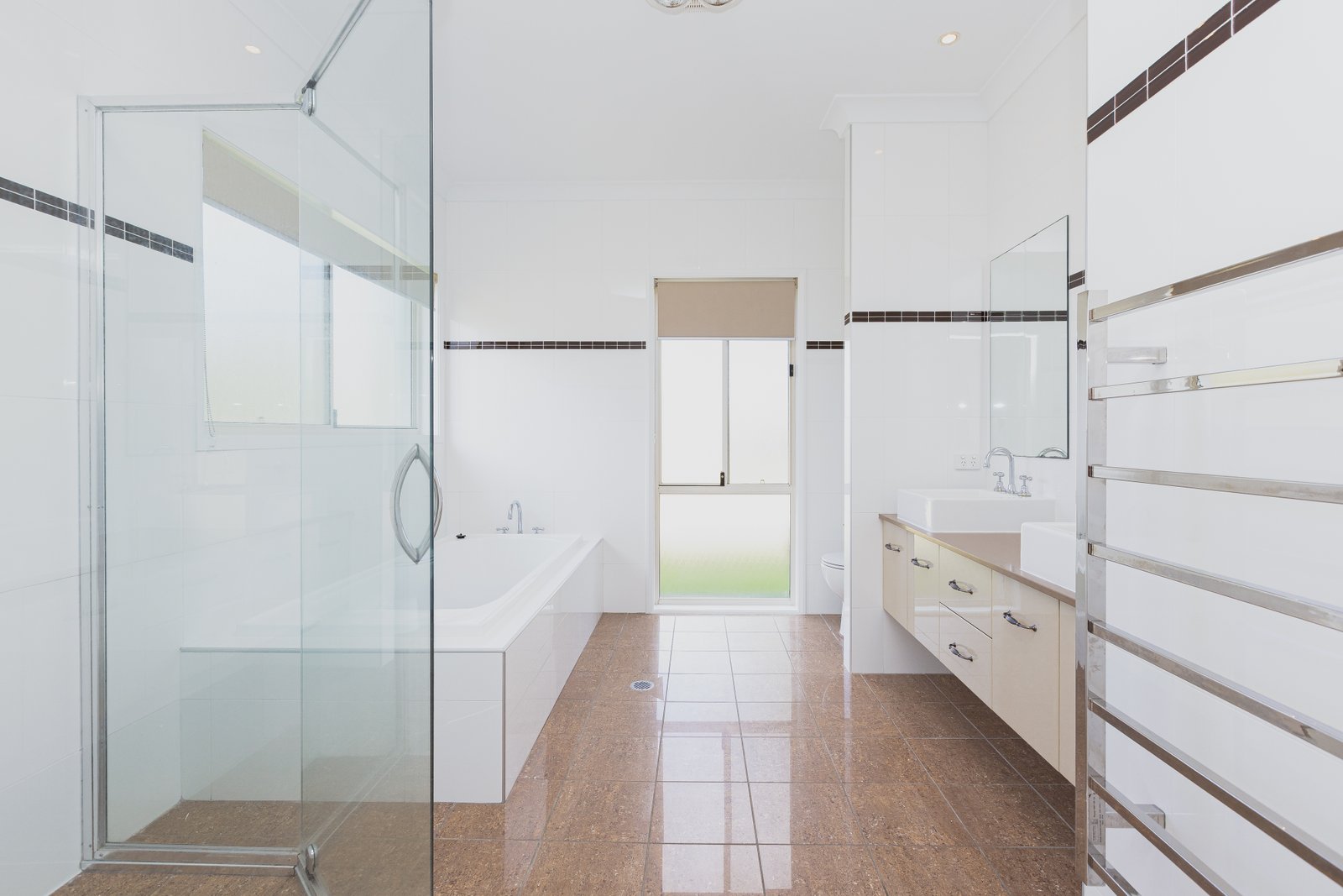 28 Sandstone Drive WINDELLA 15