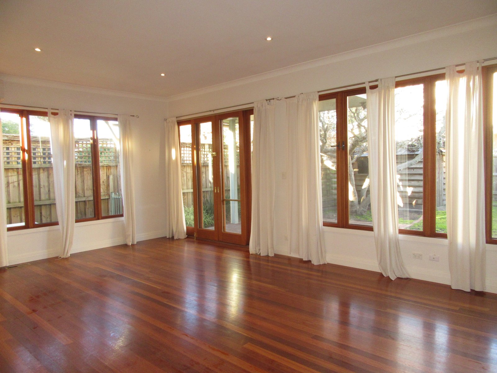 Gallery: 28 Sargood Street