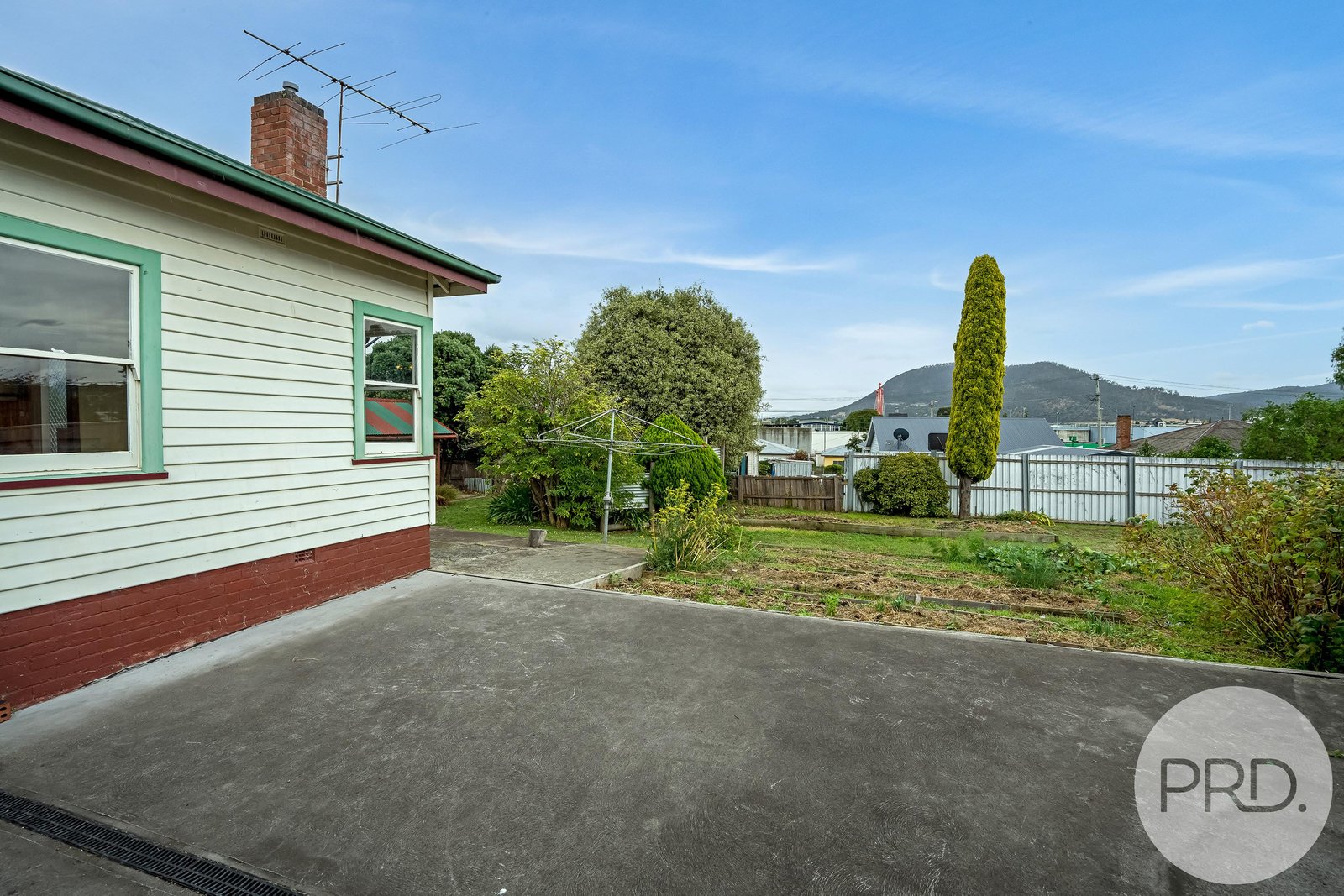 28 St Aubyn Square MOONAH 24