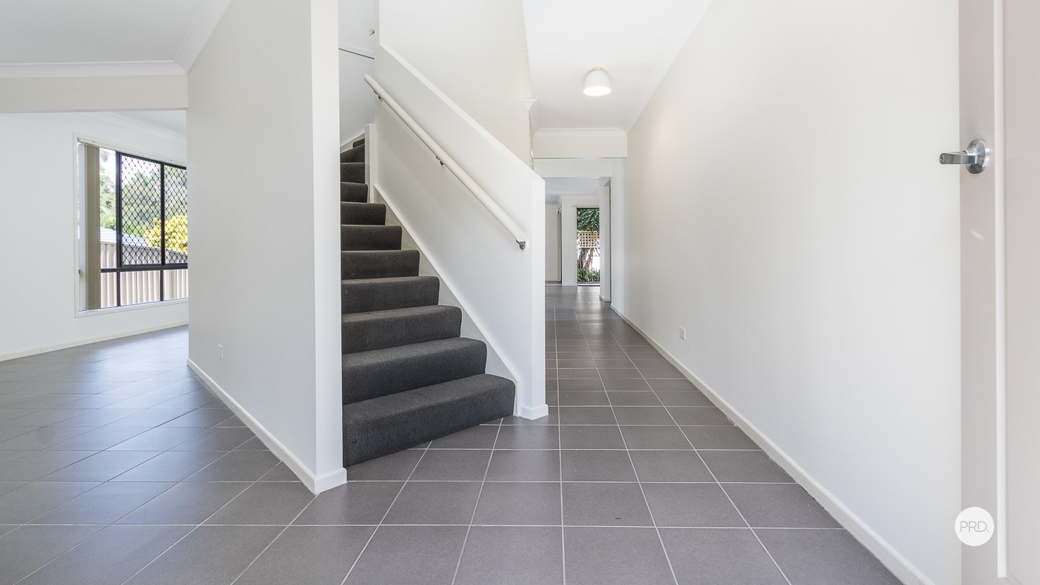 28 STANAWAY Place BELLBOWRIE 10