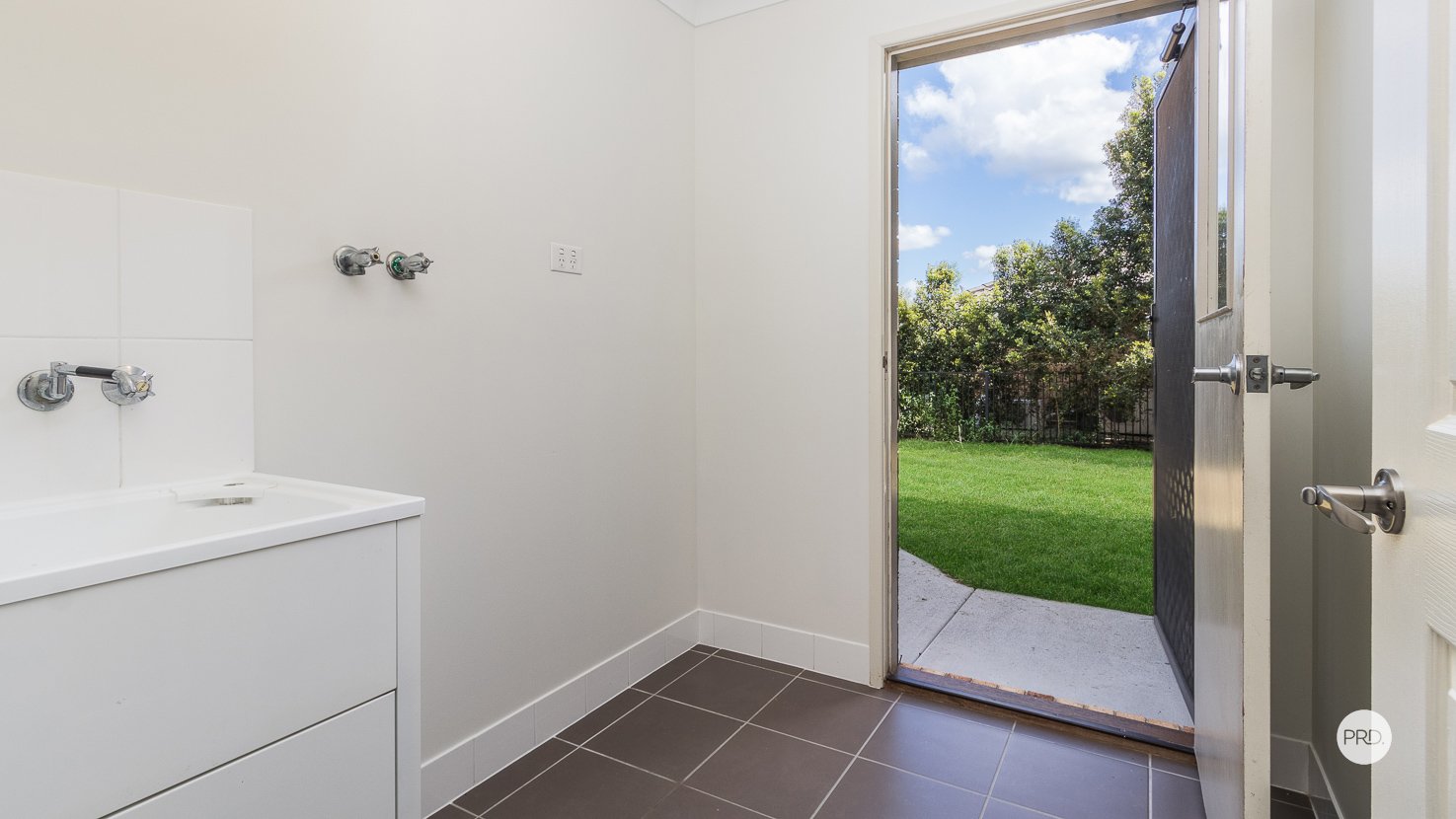 28 STANAWAY Place BELLBOWRIE 17
