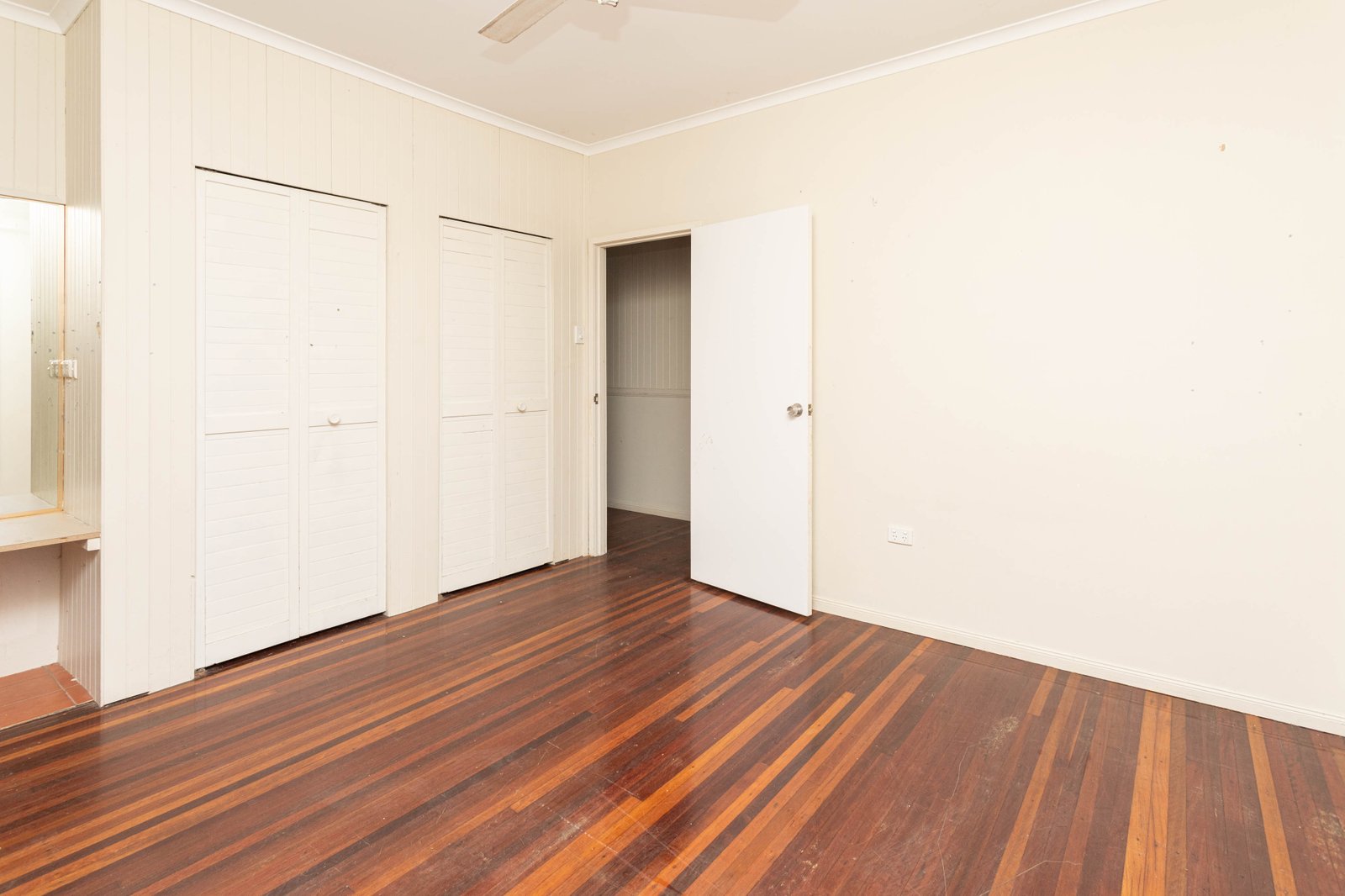 28 Stewart Drive CANNONVALE 12