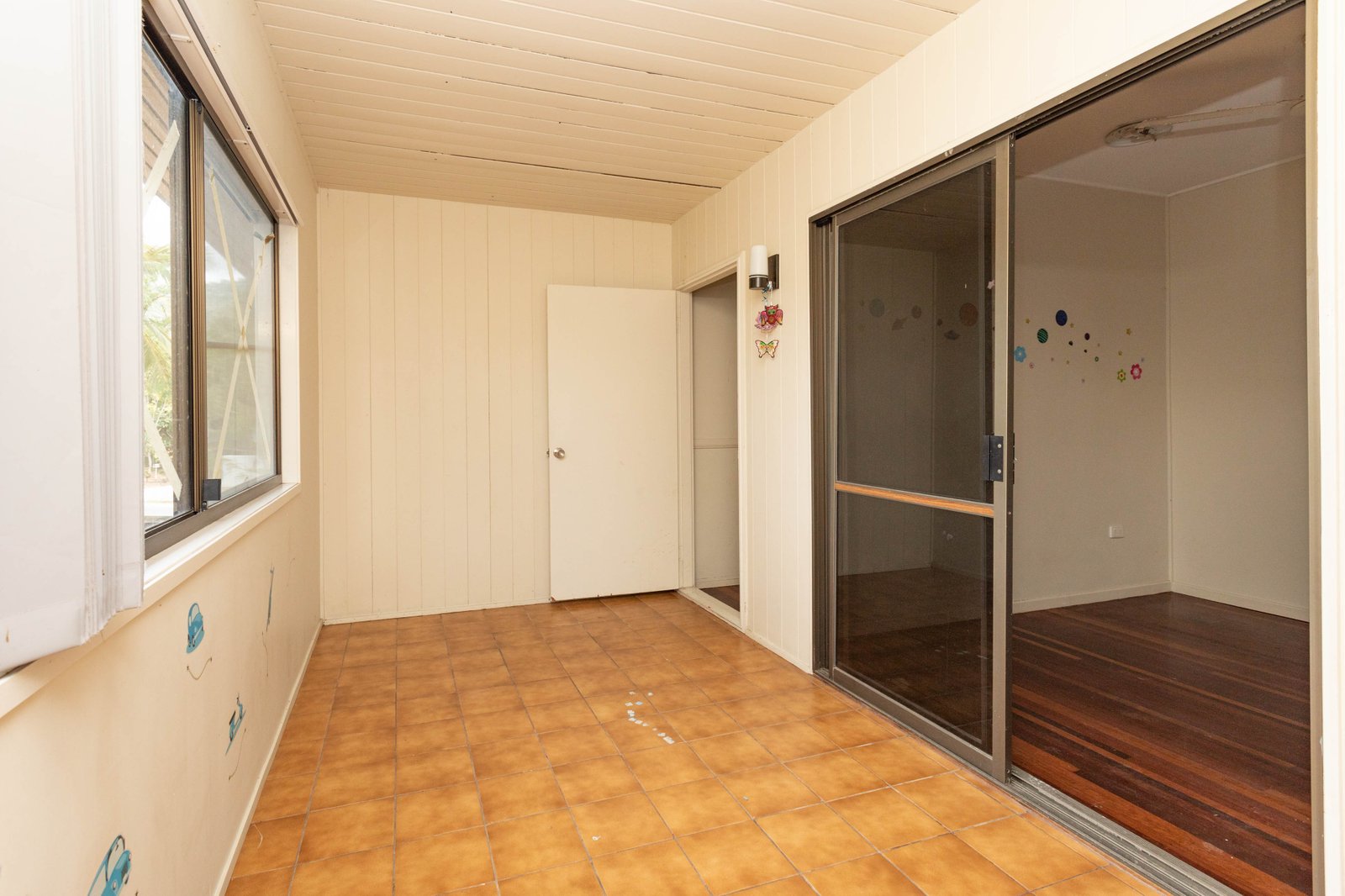28 Stewart Drive CANNONVALE 13