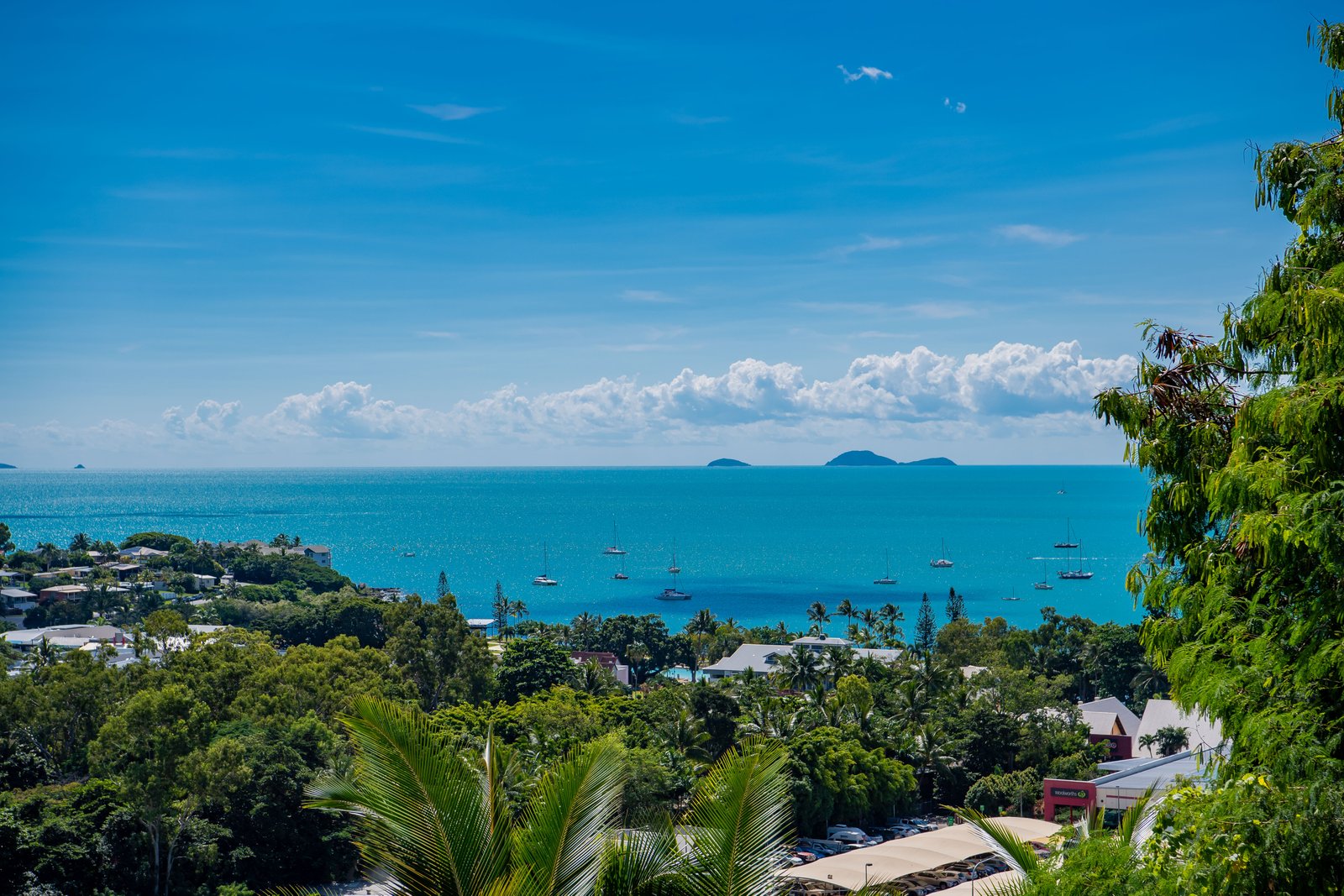 28 Stonehaven Court AIRLIE BEACH 4