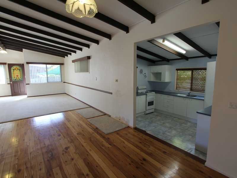 28 Susanne Street SOUTHPORT 1