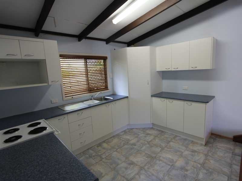 28 Susanne Street SOUTHPORT 2