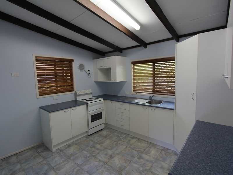 28 Susanne Street SOUTHPORT 11