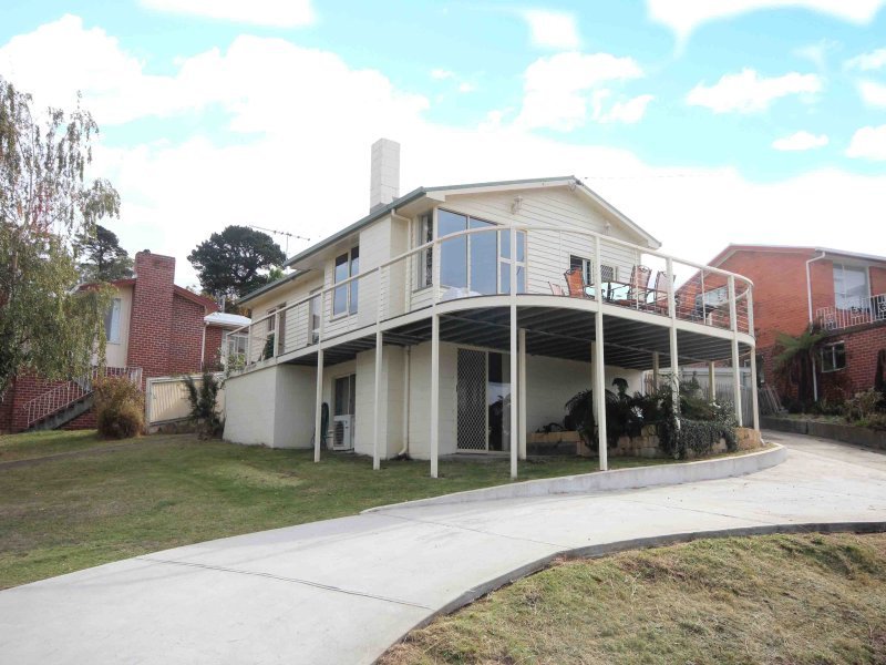 28 Teering Road BERRIEDALE 1