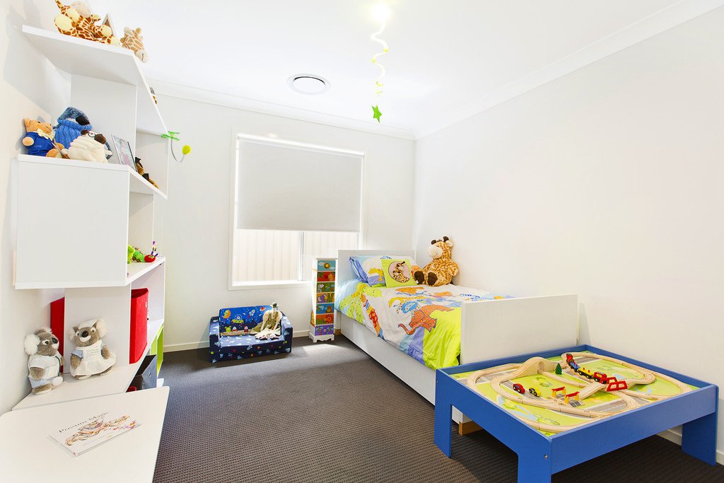 28 Tengala Drive JORDAN SPRINGS 9