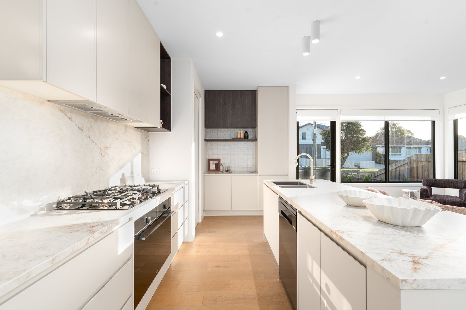 Gallery: 2/8 The Avenue
