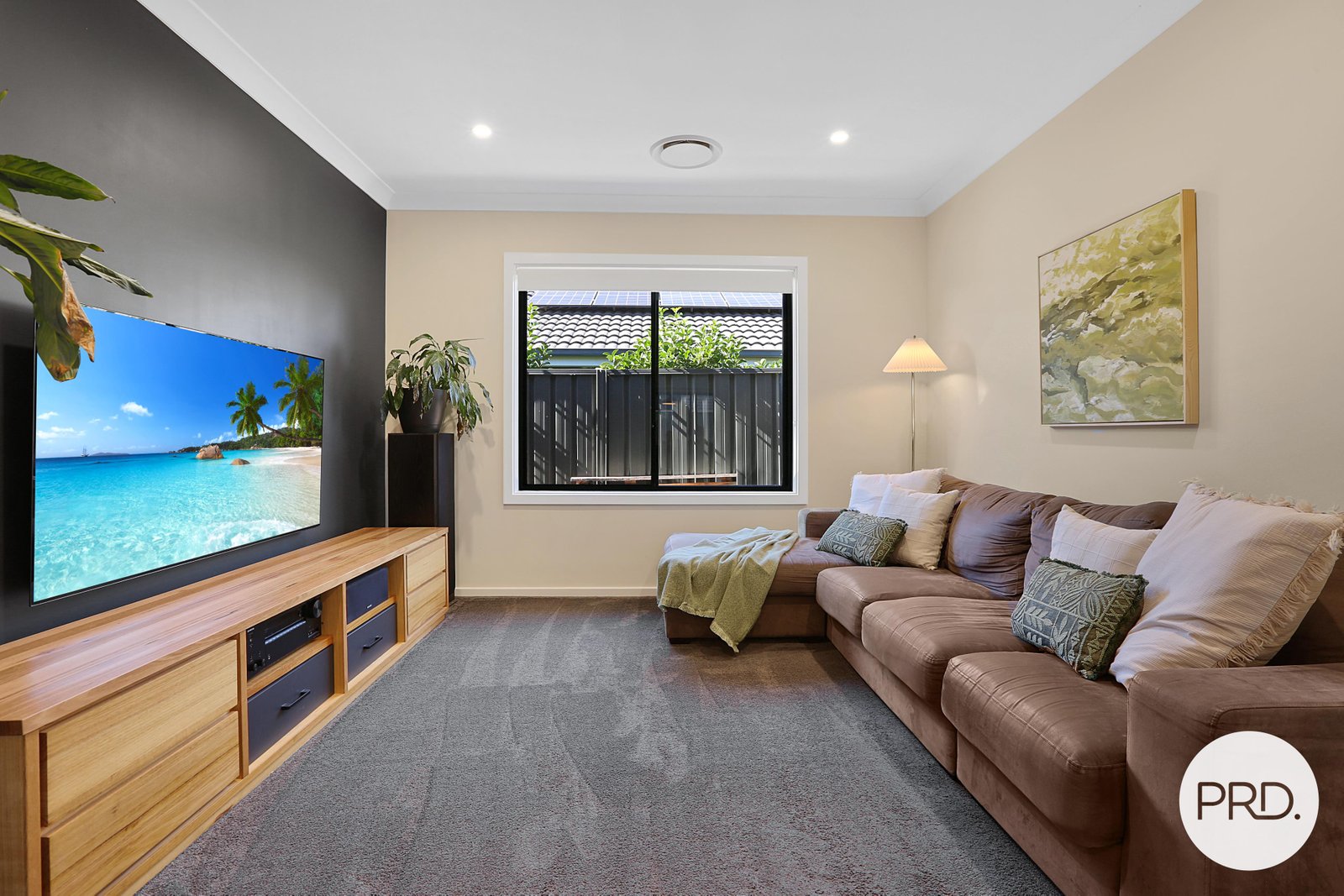28 Thornbill Street WONGAWILLI 4