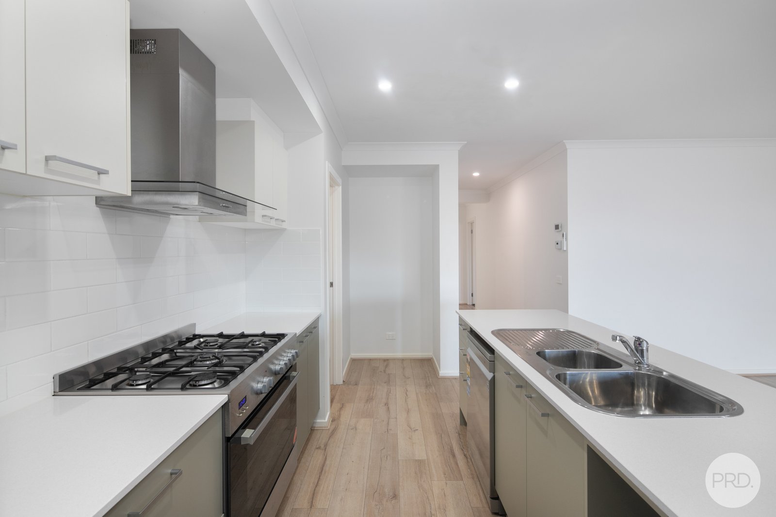 28 Tipperary Street ALFREDTON 3