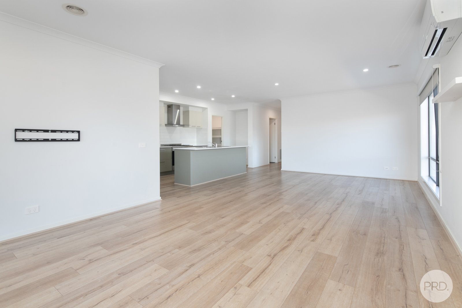 28 Tipperary Street ALFREDTON 4