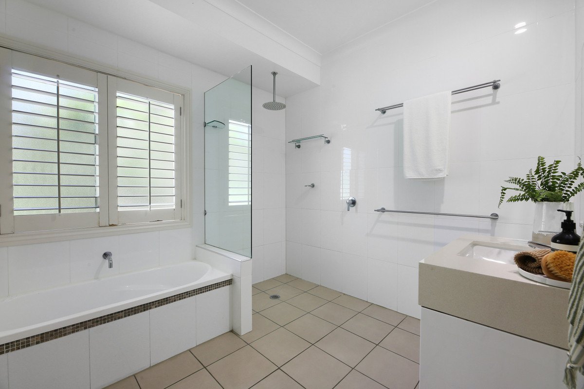 28 Tobin Way Tallebudgera 22