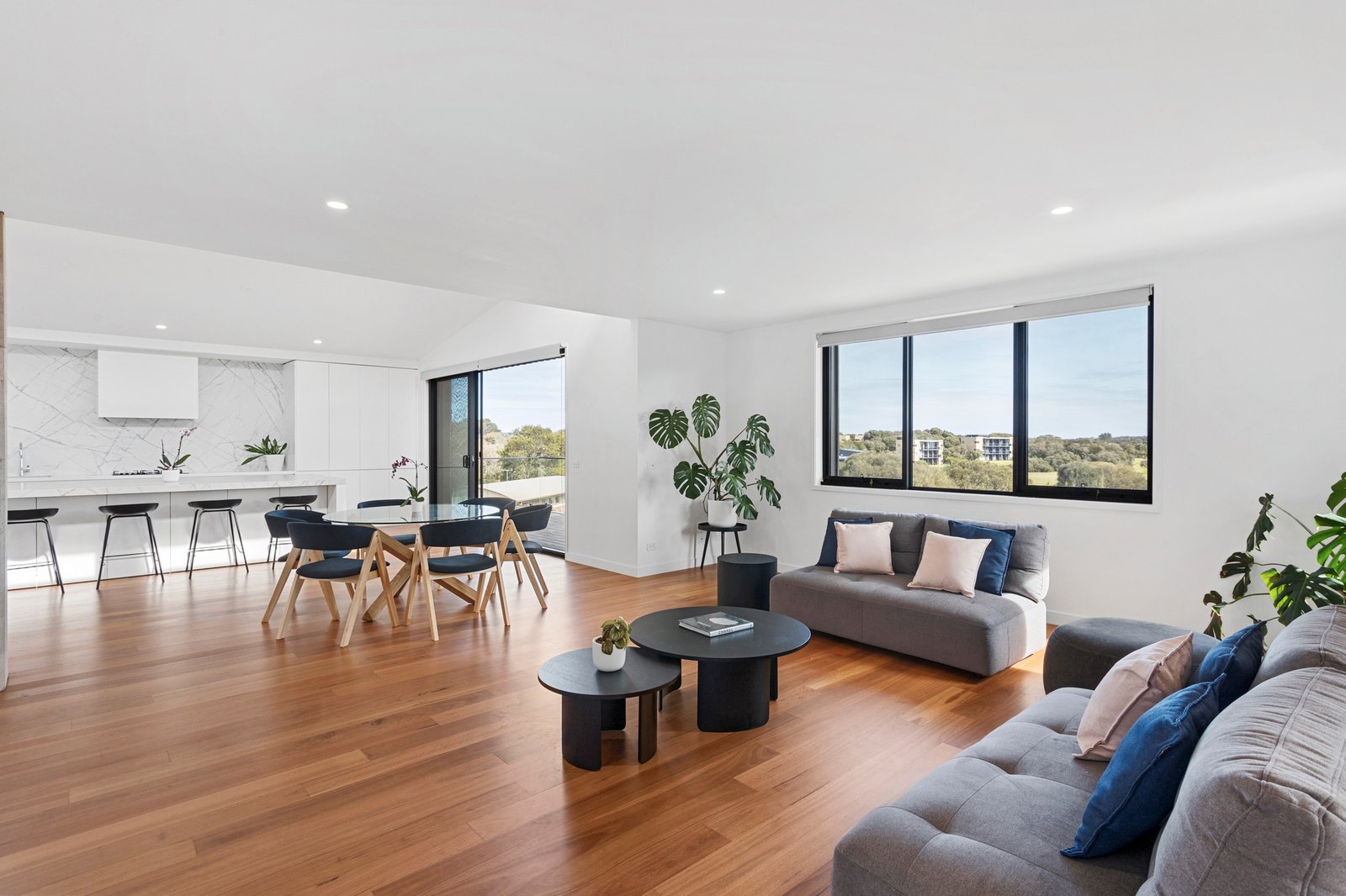 Gallery: 28 Turnberry Grove
