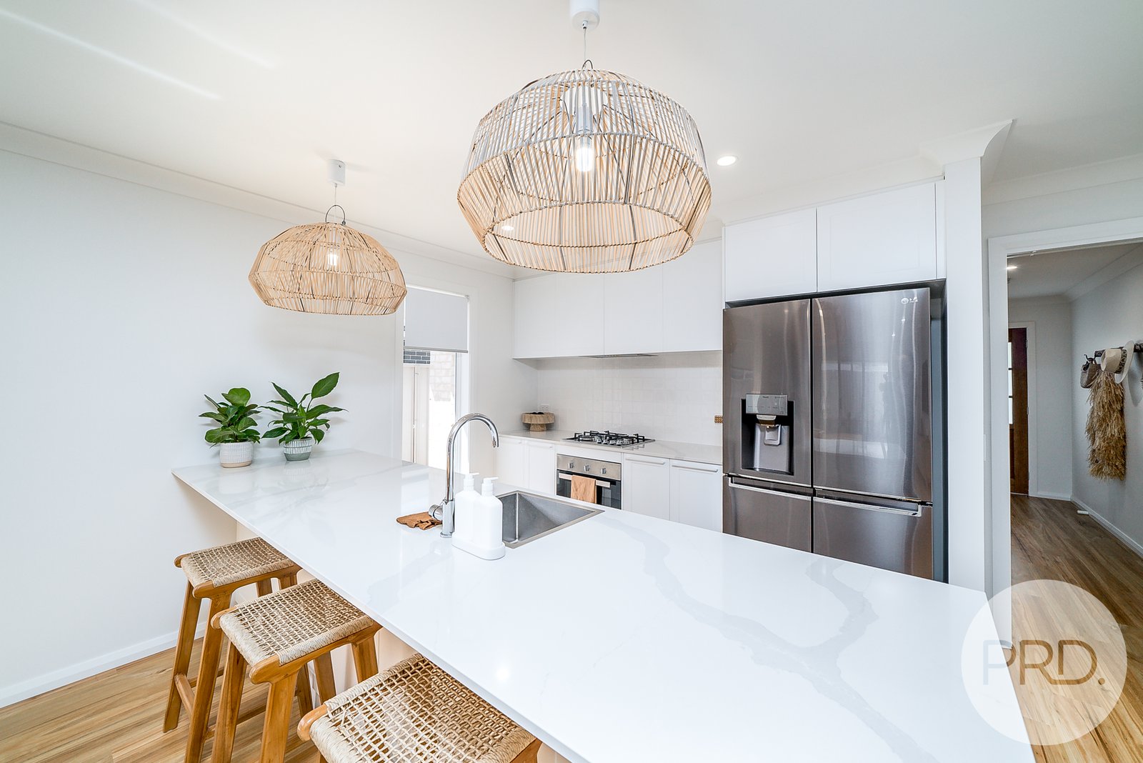 28 Turramia Crescent GOBBAGOMBALIN 4