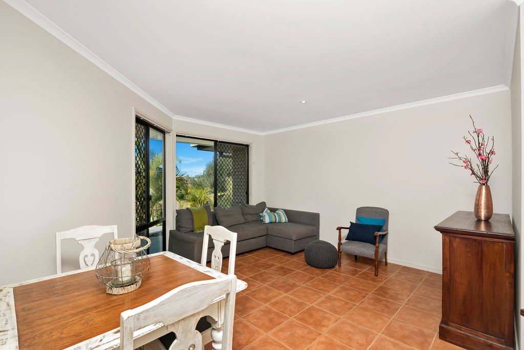 28 Tyrone Terrace BANORA POINT 2