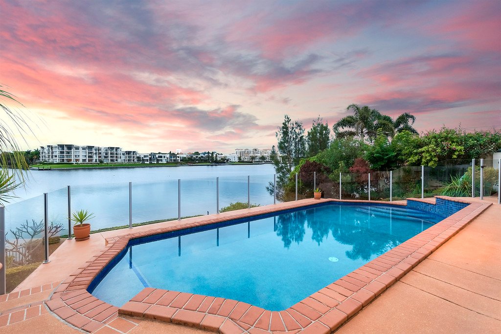 28 Vanderbilt Court VARSITY LAKES 4