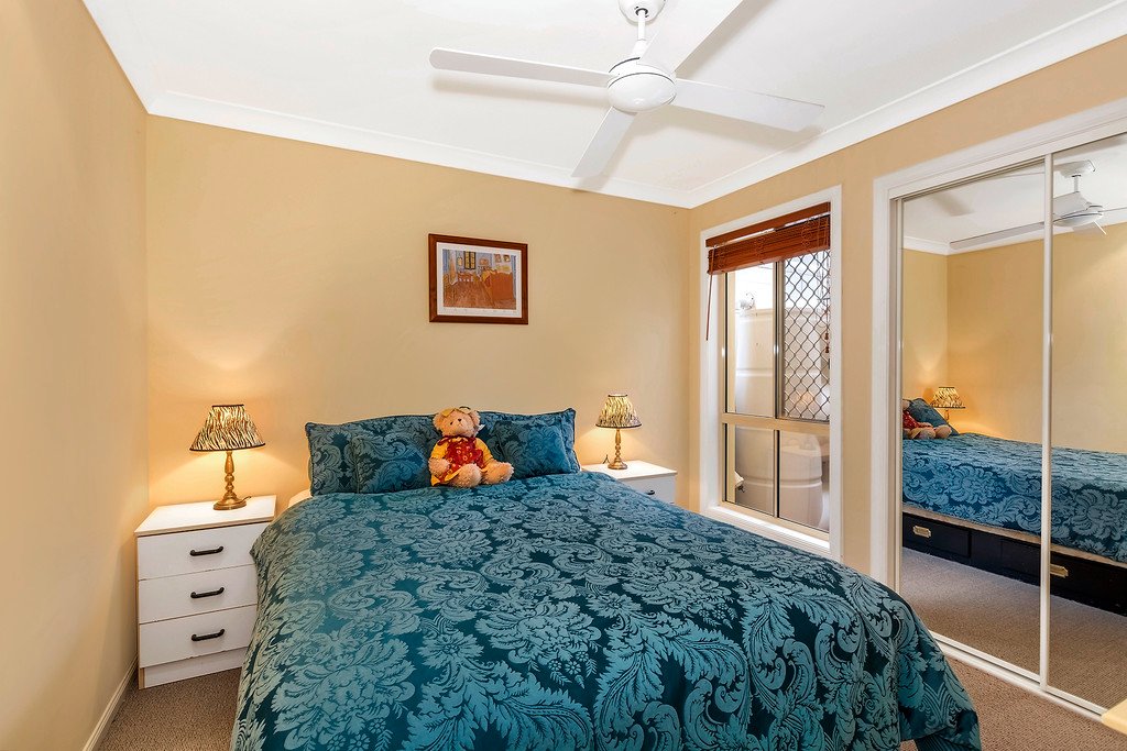 28 Vanderbilt Court VARSITY LAKES 13