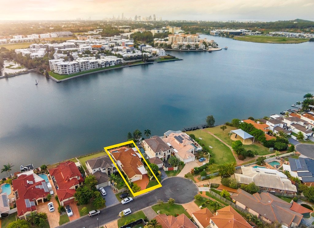 28 Vanderbilt Court VARSITY LAKES 16