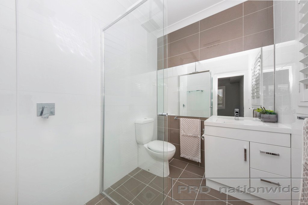 2/8 Vine st  BRANXTON 12