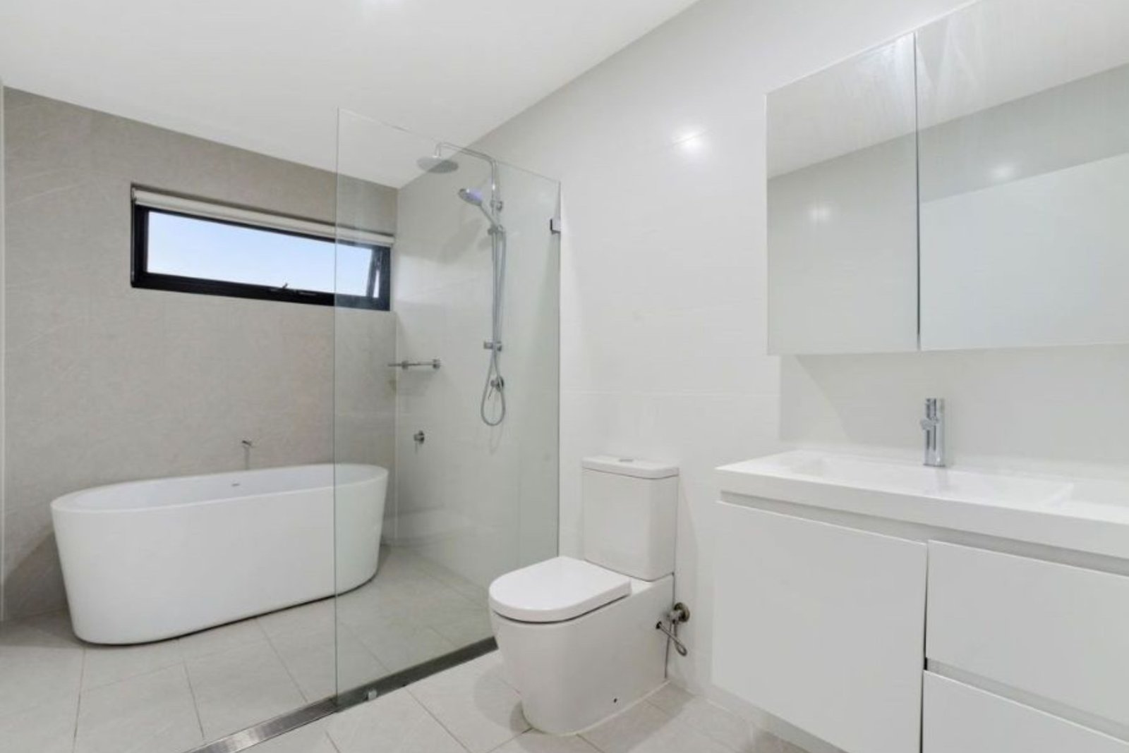 28 Wackett Street MAROUBRA 8