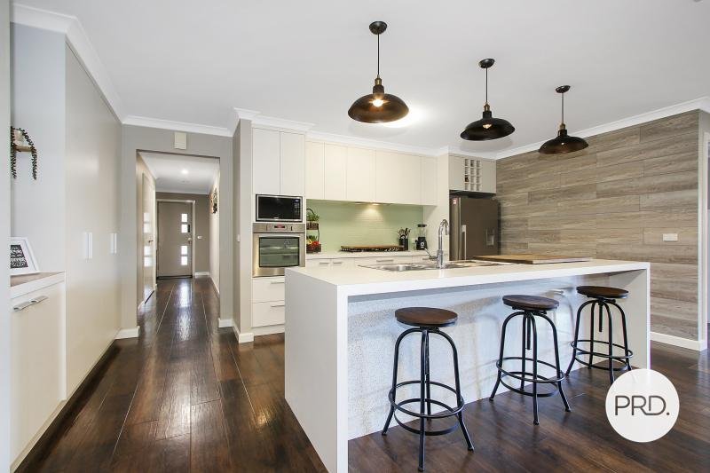 28 Waldner Court LAVINGTON 2